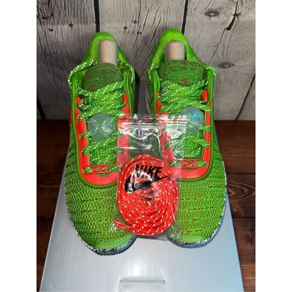 Nike LeBron 20 Stocking Stuffer Men’s Size 8 - Picture 3 of 10